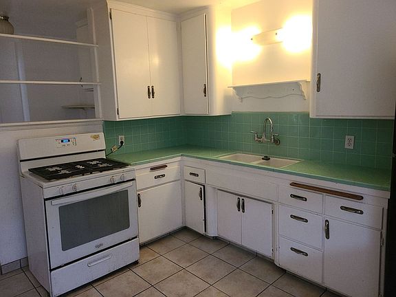 3rd image of 6659 Mount Diablo Ave