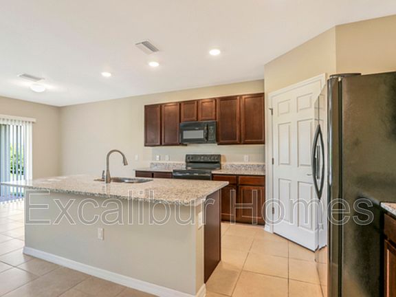 4th image of 3427 Cancun Ct