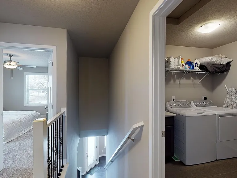 2866 NW Penny Ln — Photo 10