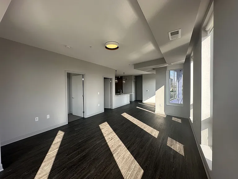 Luna Apartments — Photo 115