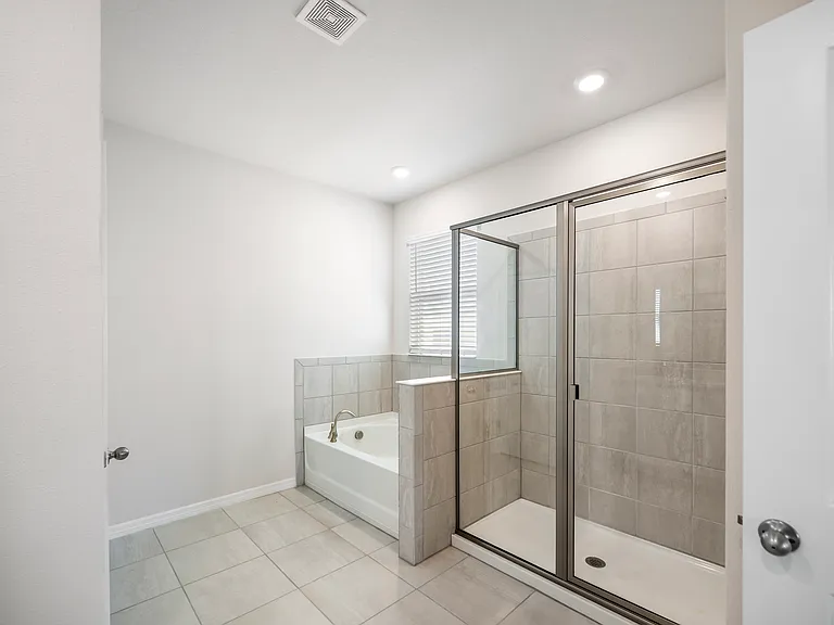 17915 Cantarina Cv — Photo 17