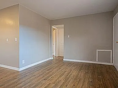8718 Lawson St #10 — Photo 15