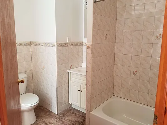Rented by Lang Realty LLC | media 11