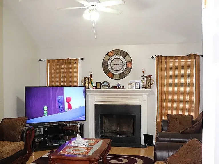 4808 Honey Grove Dr — Photo 1