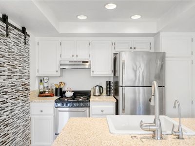 17333 Brookhurst St APT F4, Fountain Valley, CA, 92708