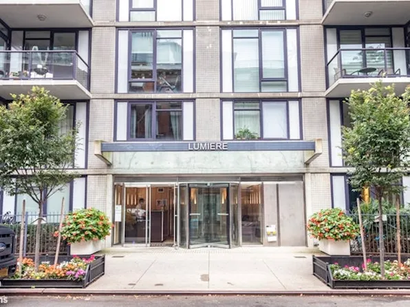 350 West 53rd Street image 11 of 14