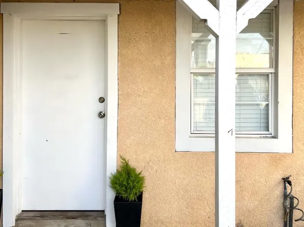 1050 44th Ave, Oakland, CA 94601