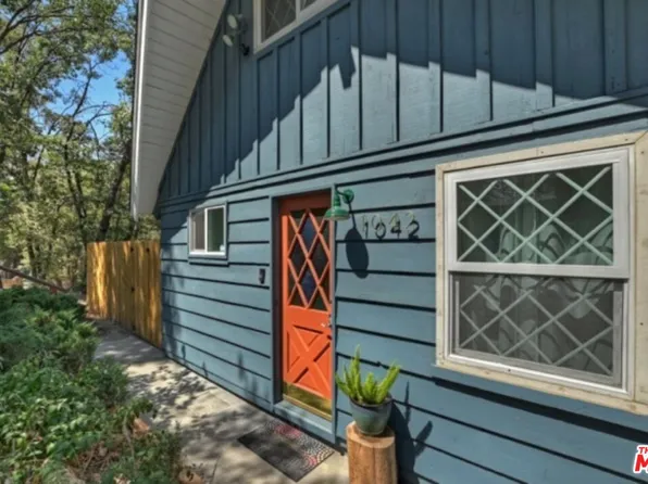 1042 Inspiration Dr, Lake Arrowhead, CA 92352