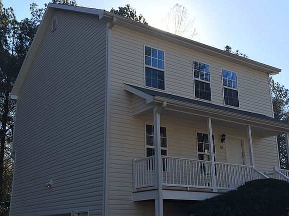 North side, 2 garage doors