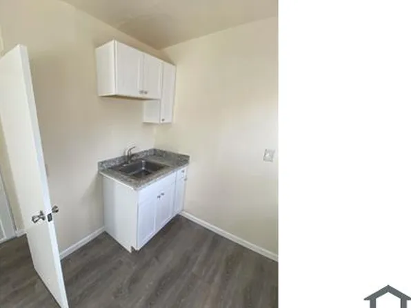 1055 72nd Ave, Oakland, CA