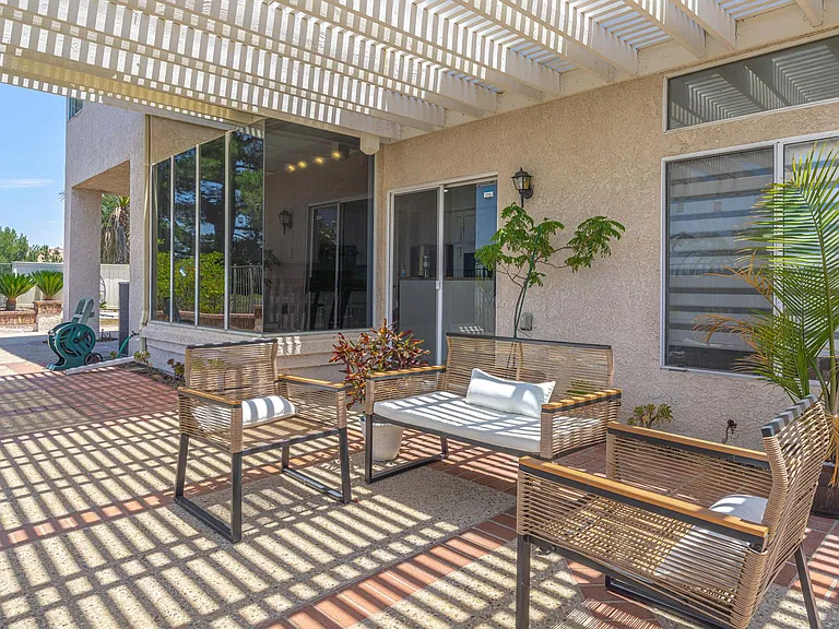 1011 S Mountcrest Ct — Photo 42