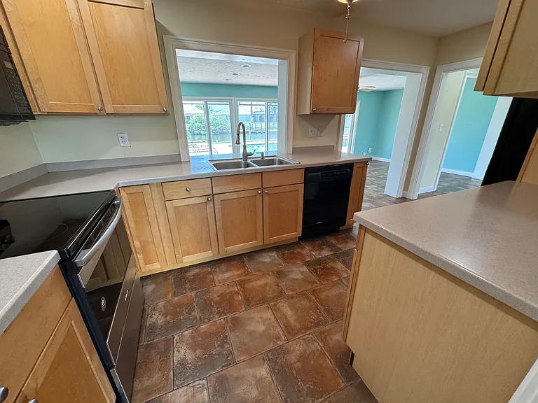 1508 SE 20th St — Photo 5