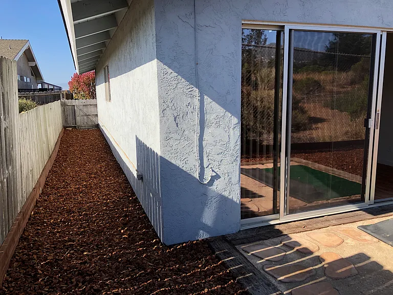 225 Butte Dr #B — Photo 11