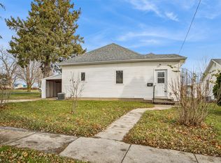 602 N 12th St, Guthrie Center, IA 50115