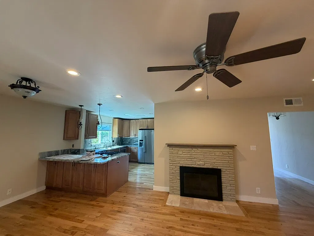 3 bed, 1855 sqft, $6,500 — Photo 3