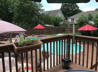 1515 Secretariat Dr, Columbia, MO 65202