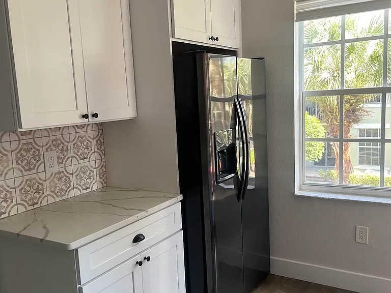 1910 Belmont Pl — Photo 10