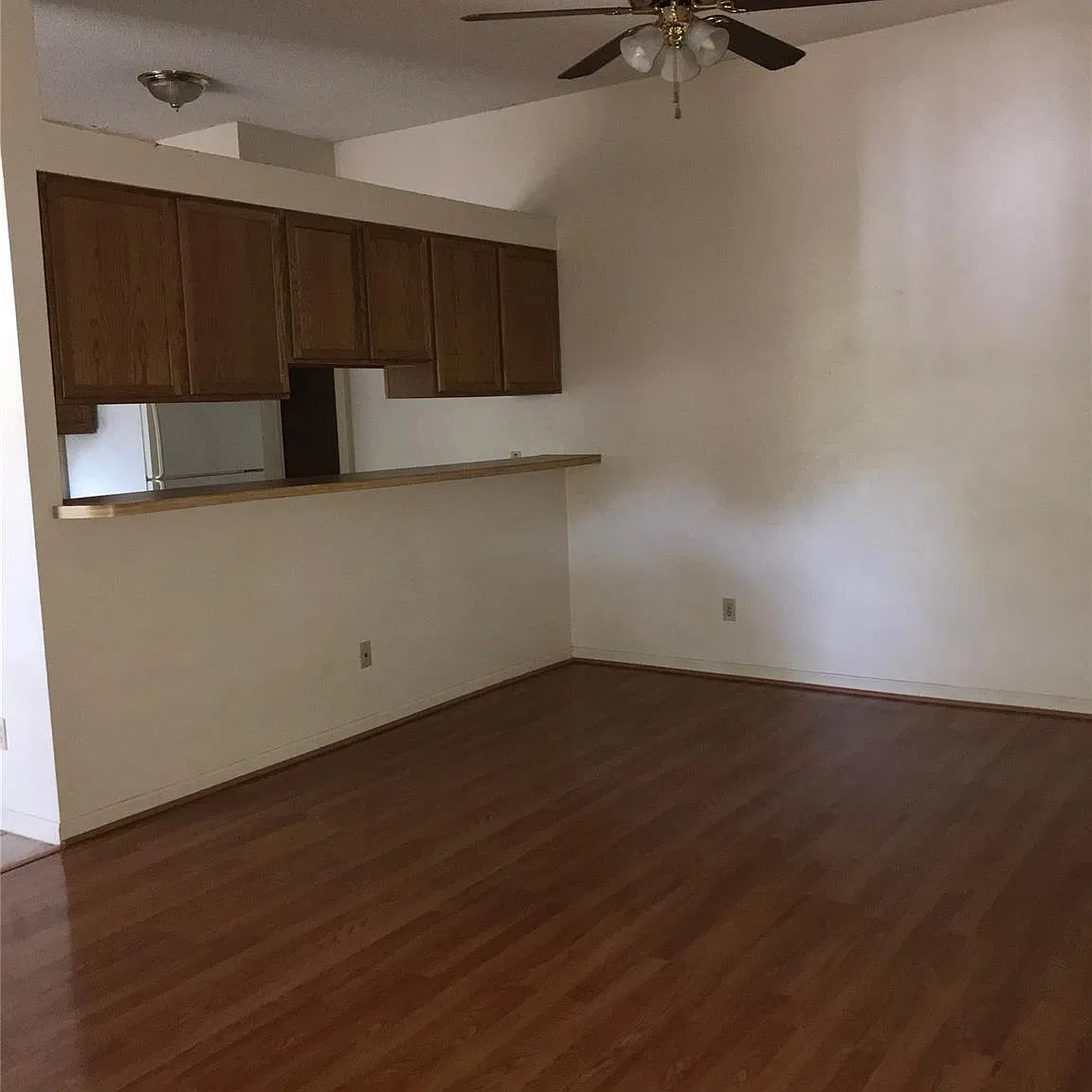 3 bed, 2.0 bath, 1133 sqft, $1,295 — Photo 3