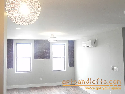 Rented by aptsandlofts.com | media 2