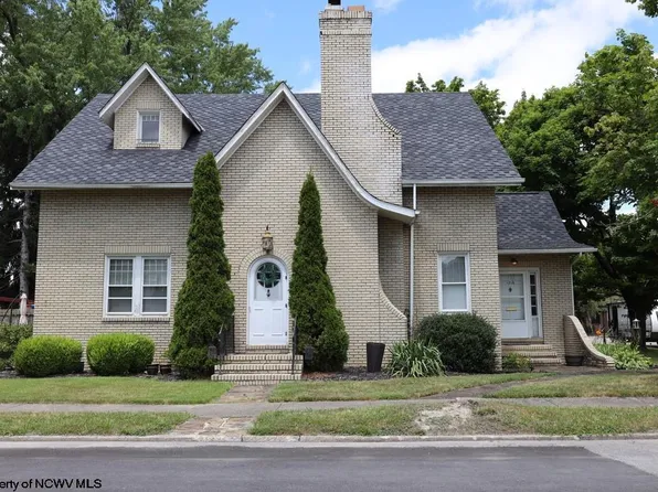 1216 S Henry Ave, Elkins, WV 26241