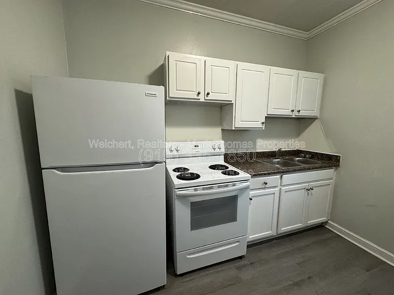 2501 Pickett Rd — Photo 9