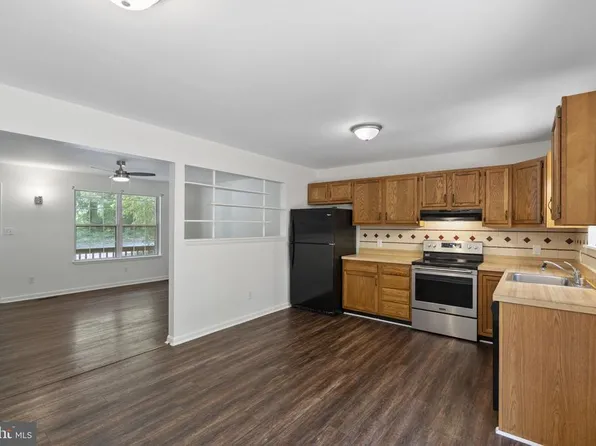 11204 Sitting Bull Cir, Lusby, MD 20657