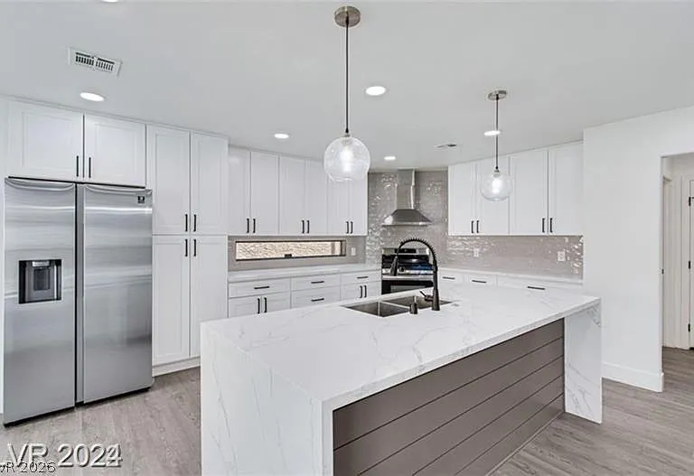 8312 Bermuda Beach Dr — Photo 8