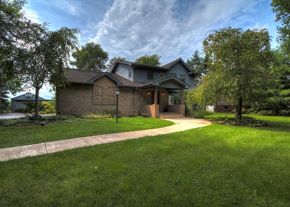 1st image of 1071 Forest Hill Dr