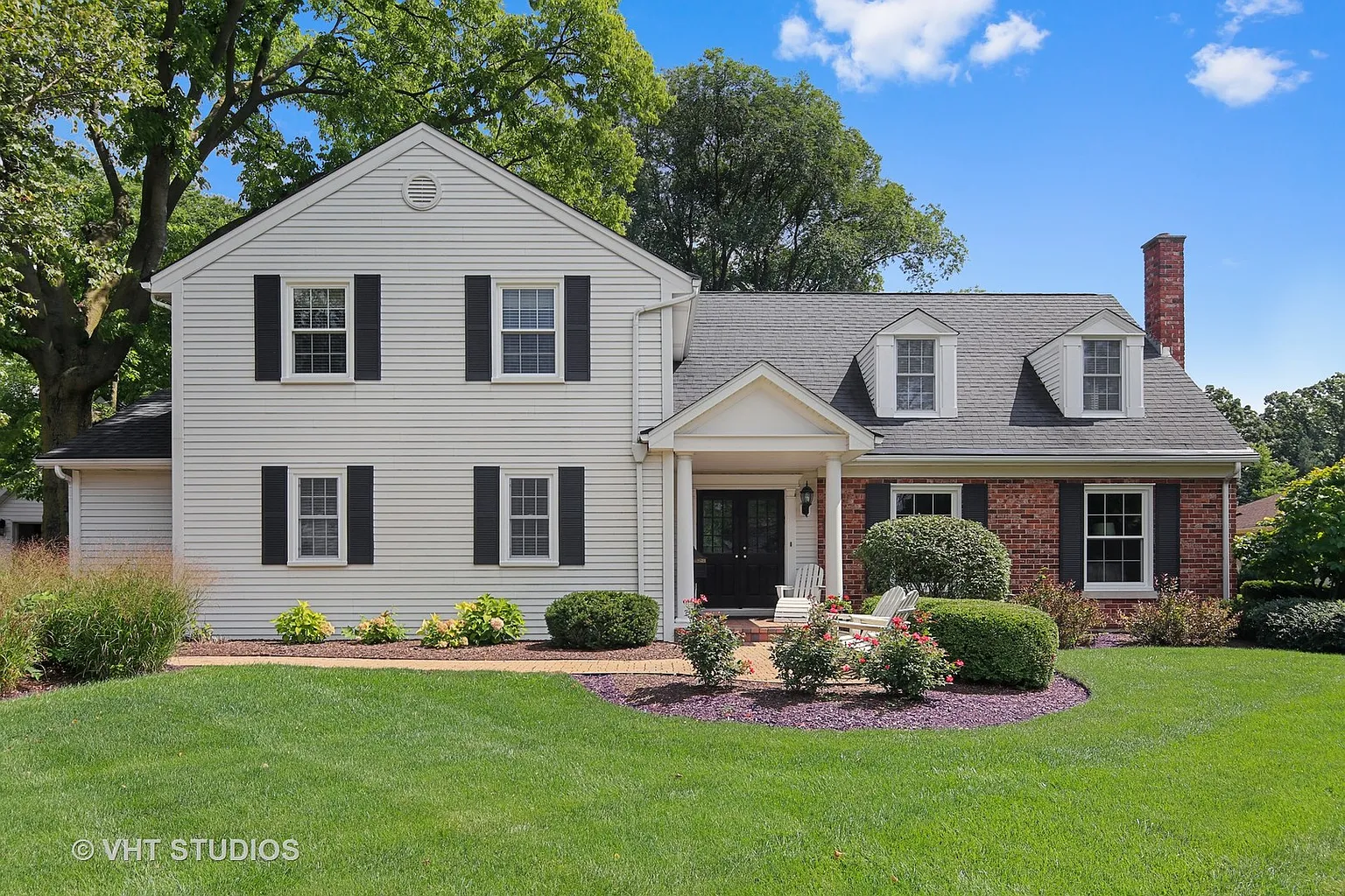 5627 Lawn Dr photo 1