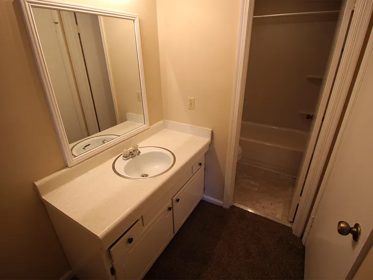6454 Applecross Ave #C — Photo 8