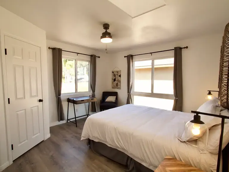 2306 Chalcedony St — Photo 26