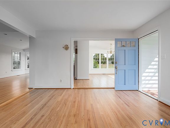 4th image of 20483 Point Eastern Dr
