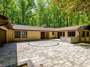 12009 Canter Ln, Reston, VA 20191
