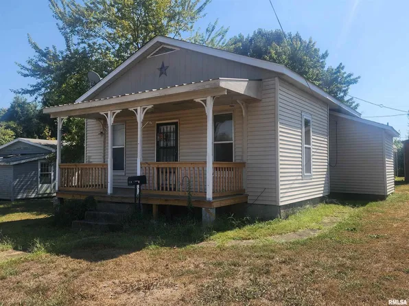 718 W Water St, Pinckneyville, IL 62274