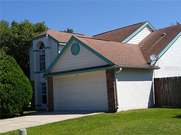 3rd image of 1001 S Magee Creek Ct