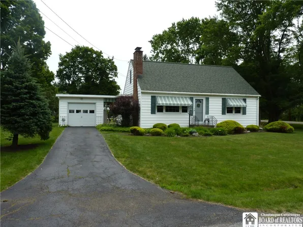 19 Southland Ave, Lakewood, NY 14750