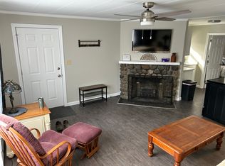 24 Academy St APT 1, Presque Isle, ME 04769