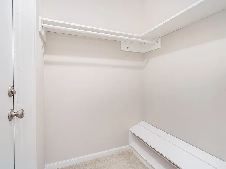 8005 Horse Chestnut Ln — Photo 18