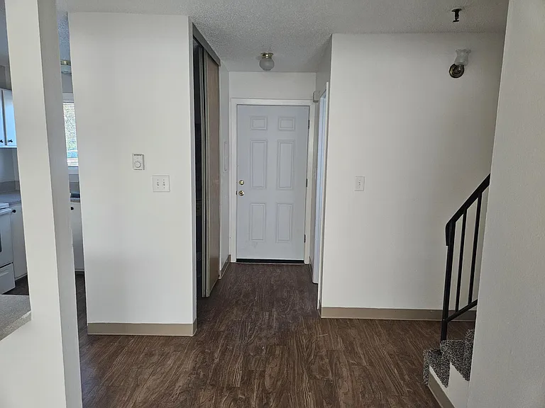 The Brigadoon 4210 NE Cully Blvd — Photo 20