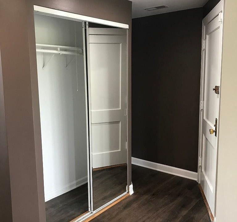 1st image of 5210 N Sawyer Ave #1121