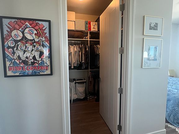 5th image of 4421 N Clark St #403
