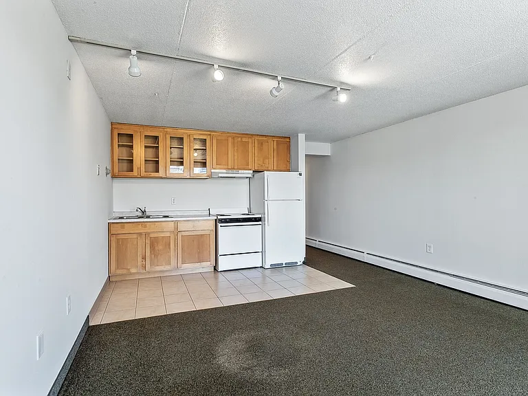 1414 S 3rd St — Photo 56