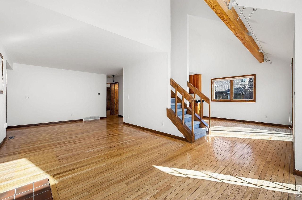 3616 Roundtree Ct - Photo 4