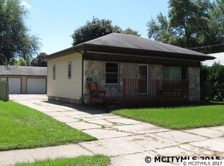 929 7th St SE, Mason City, IA 50401