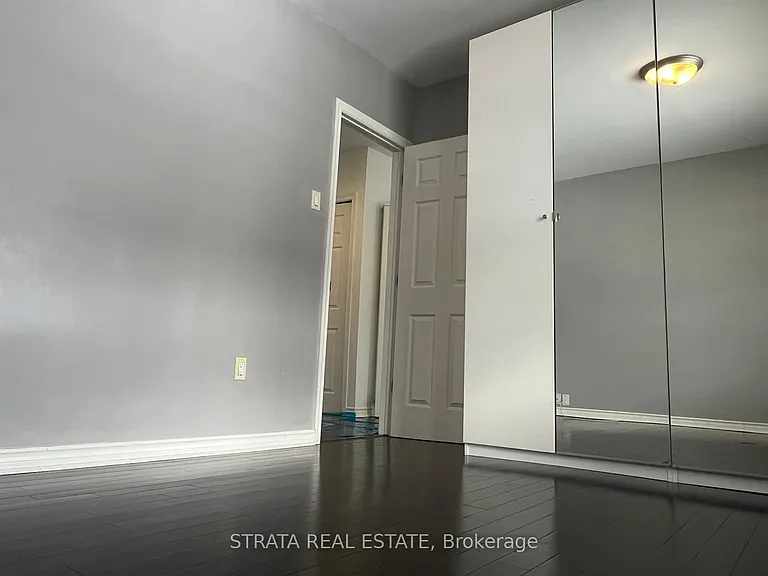 220 Holborne Ave #MAIN — Photo 6