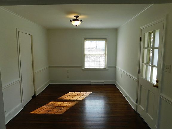 4th image of 1721 Irish St