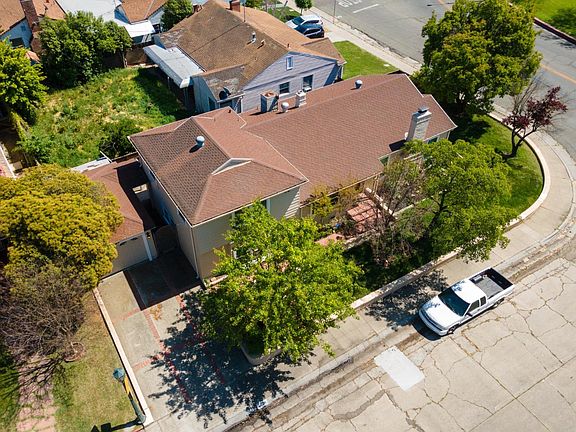 5th image of 2108 Lakeside Ave