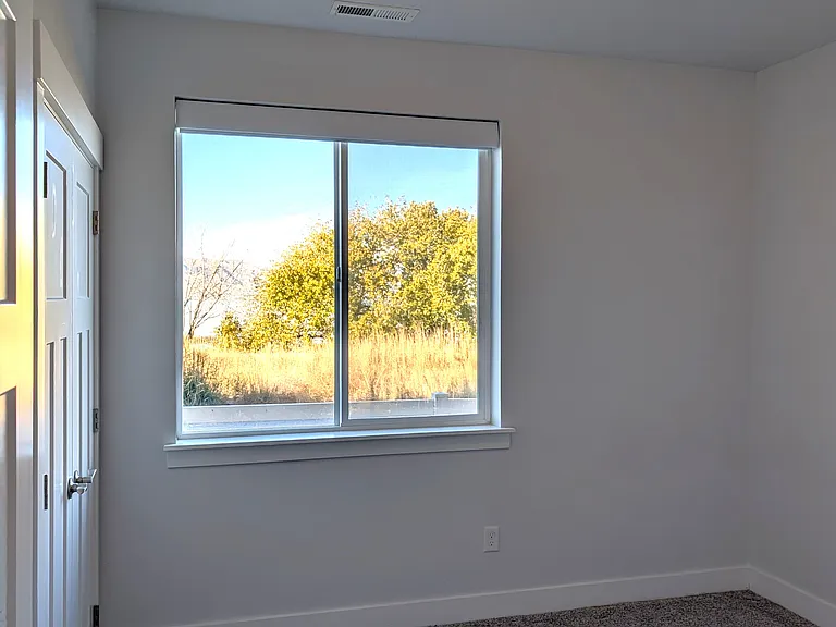 745 N 380 W #D101 — Photo 19
