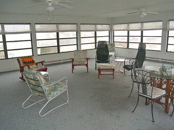 Florida Room/Sunroom