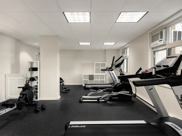 555 Main Street image 14 of 14